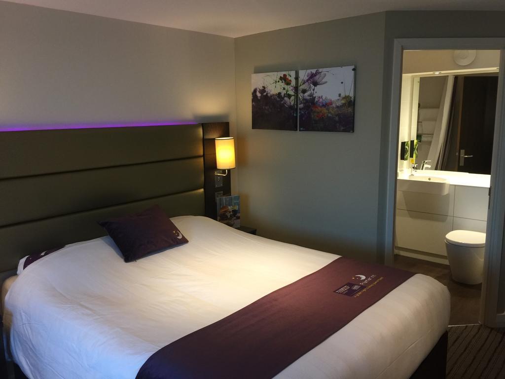 Premier Inn London Wimbledon South Pokoj fotografie